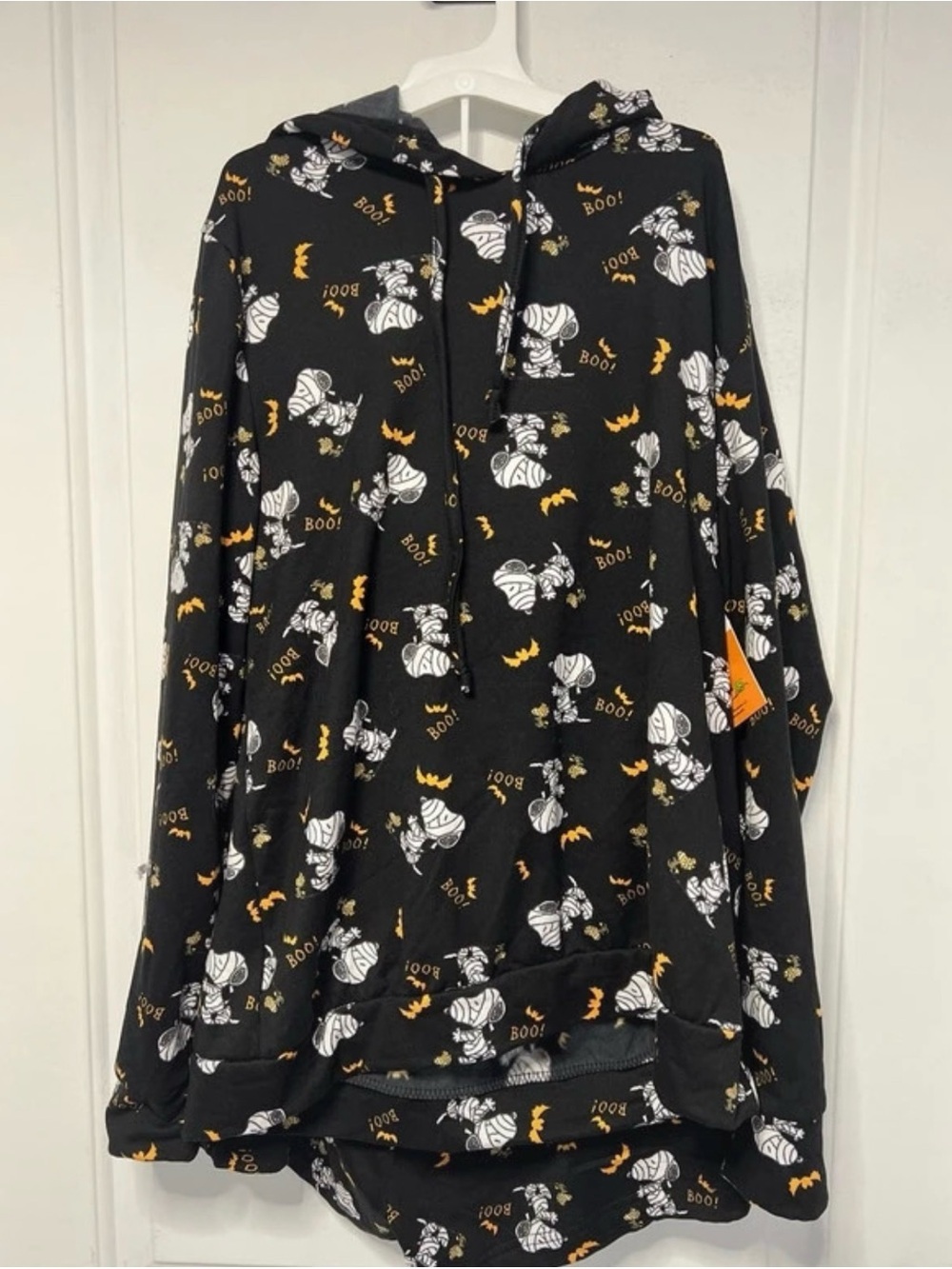 Women Halloween Black Hoodie/Shorts PJ set with White Mummy Print